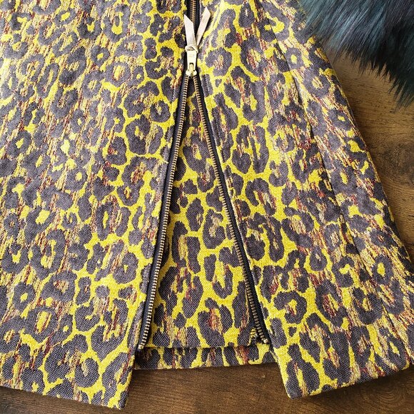 Monster High Movie Screen Worn Wardrobe Clawdeen Cheetah Leapord Gold Skirt - Picture 10 of 16